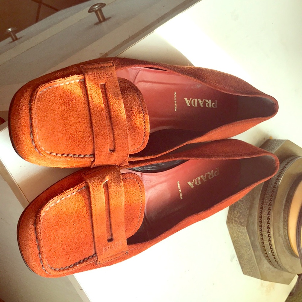 PRADA LADIES FLAT SUEDE LEATHER LOAFERS ORANGE